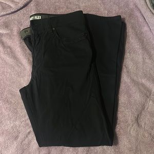 Black men’s union comfort flex pant